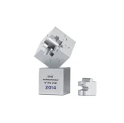 Thumbnail 2 of 3D пъзел Kubzle, с метални магнетизирани части, 8 х 4 cm