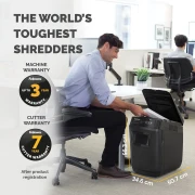 Thumbnail 2 of Шредер за унищожаване на документи Fellowes Automax 200C, Cross-Cut, P-4, обем на коша 32 L, за 1-3 потребителя, ниво на шум 60 dB