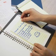 Thumbnail 2 of Stick'n Пад, самозалепващ се, 254 x 178 mm, на редове, жълти листове, 50 листа