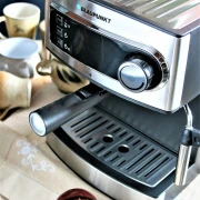 Thumbnail 3 of Еспресо кафе машина Blaupunkt CMP301, налягане на помпата 15 бара