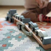 Thumbnail 8 of Small Foot Автовоз Чикаго, дървен