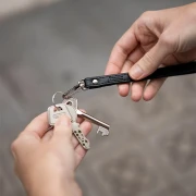 Thumbnail 4 of Filofax Лента за ръка Saffiano, черна