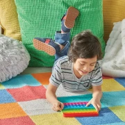 Thumbnail 2 of Learning Resources Попит, цветен, 100 кръгчета