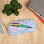 Thumbnail 4 of Zipit Несесер Furry Monster, среден, синьо-розов