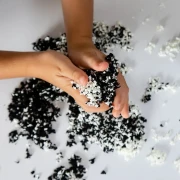 Thumbnail 4 of Learning Resources Пяна за игра Pluffle, черно-бяла, 4 броя