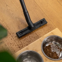 Снимка на Перяща смукачка Karcher SE 4