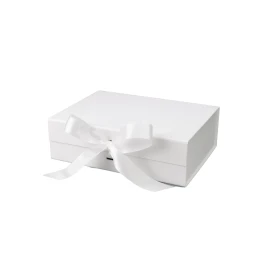 Снимка на Office 1 Кутия Gift Box, с магнитно затваряне, сгъваема, 26 х 23 х 9.5 cm, бяла