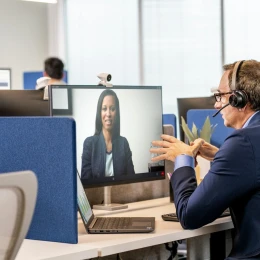 Снимка на Слушалки HP Poly Voyager 4320, USB Type-C, Bluetooth BT700 dongle