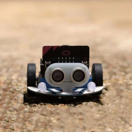 Снимка на Робот Elecfreaks EF08209, с Micro:Bit платка, батерии AAA